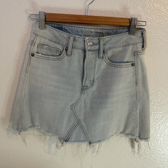 American Eagle Light Wash Denim Skirt - Picture 1 of 2